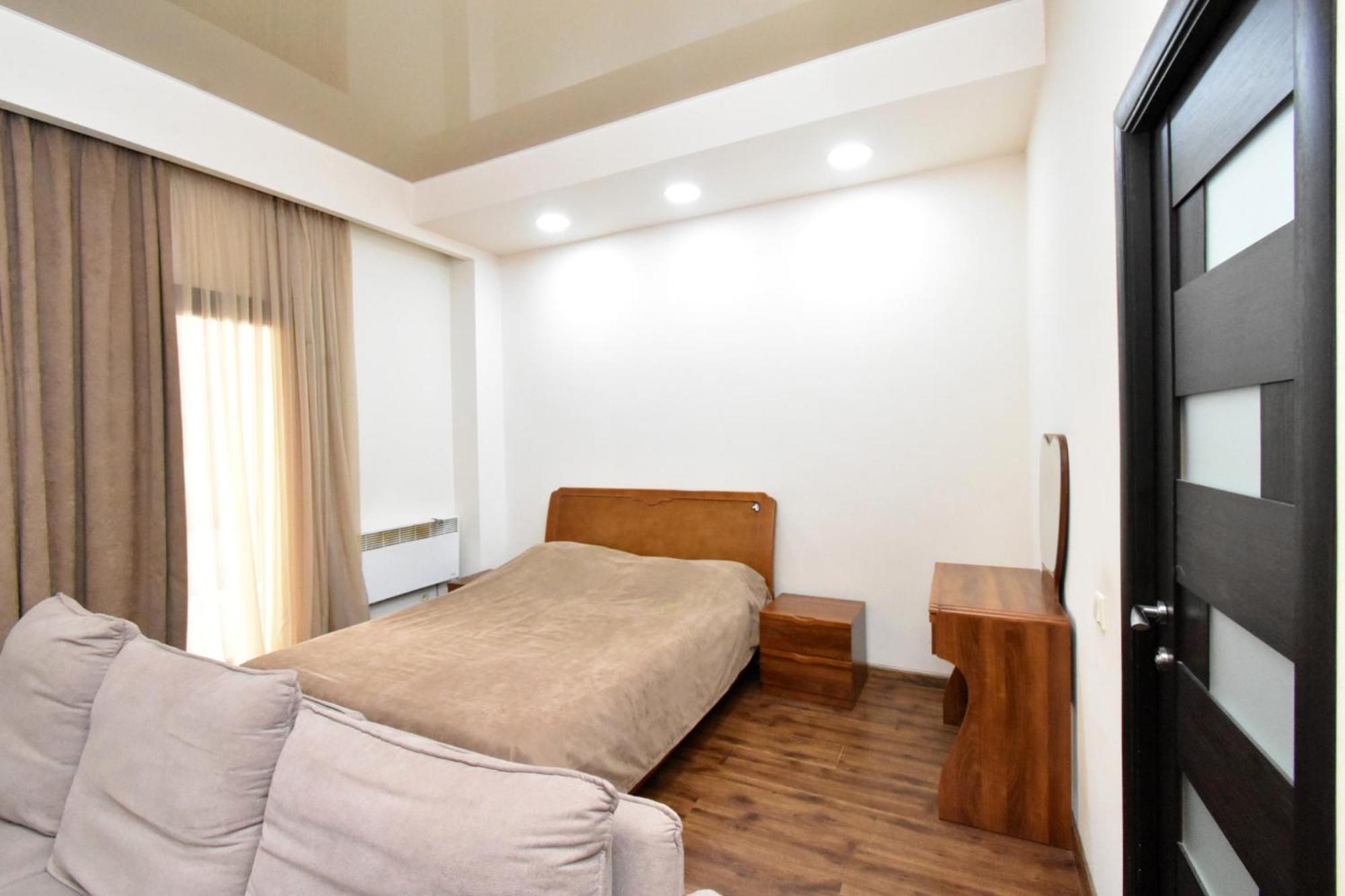 Yars Apartments Ереван Екстериор снимка