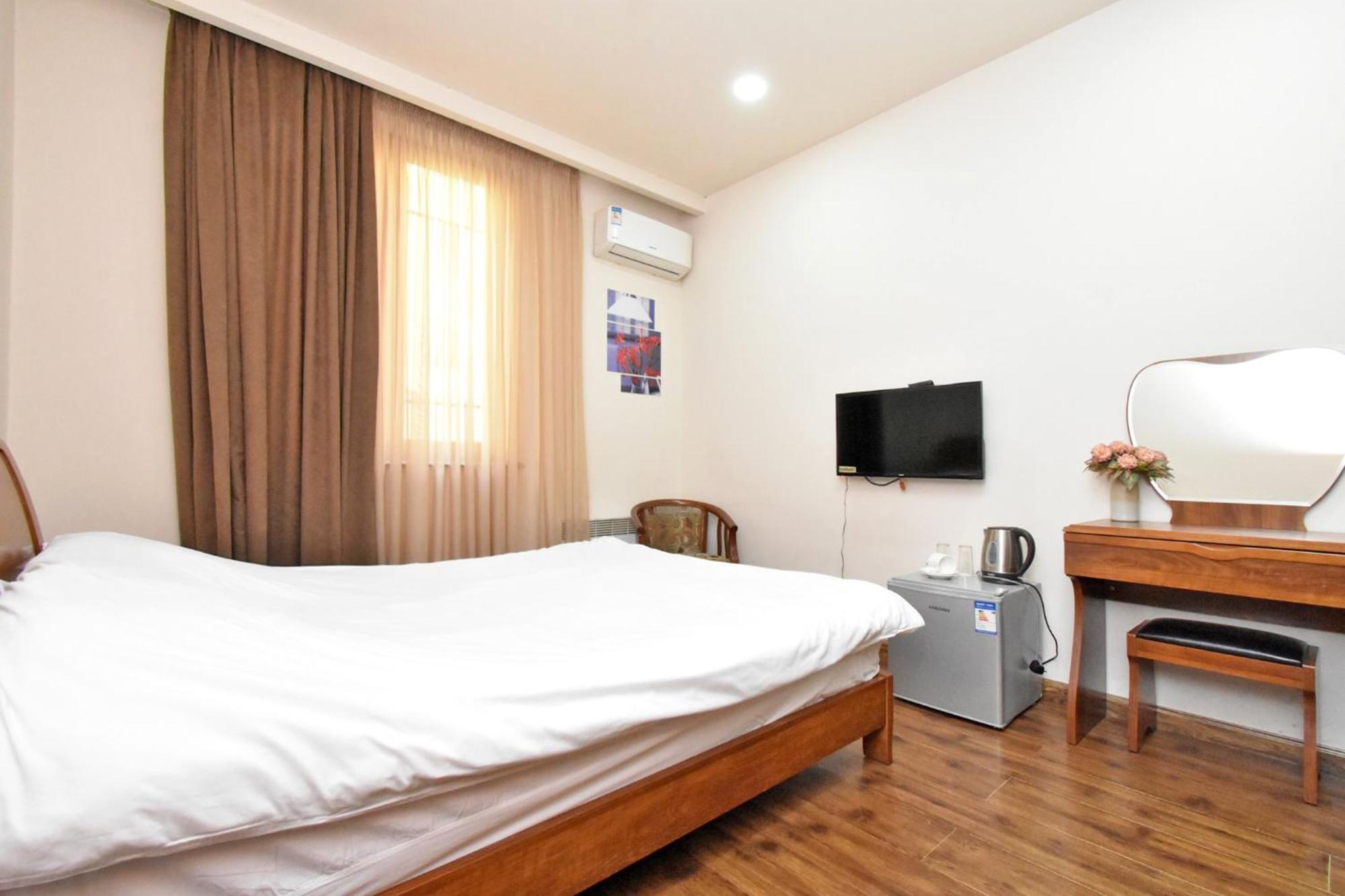 Yars Apartments Ереван Екстериор снимка
